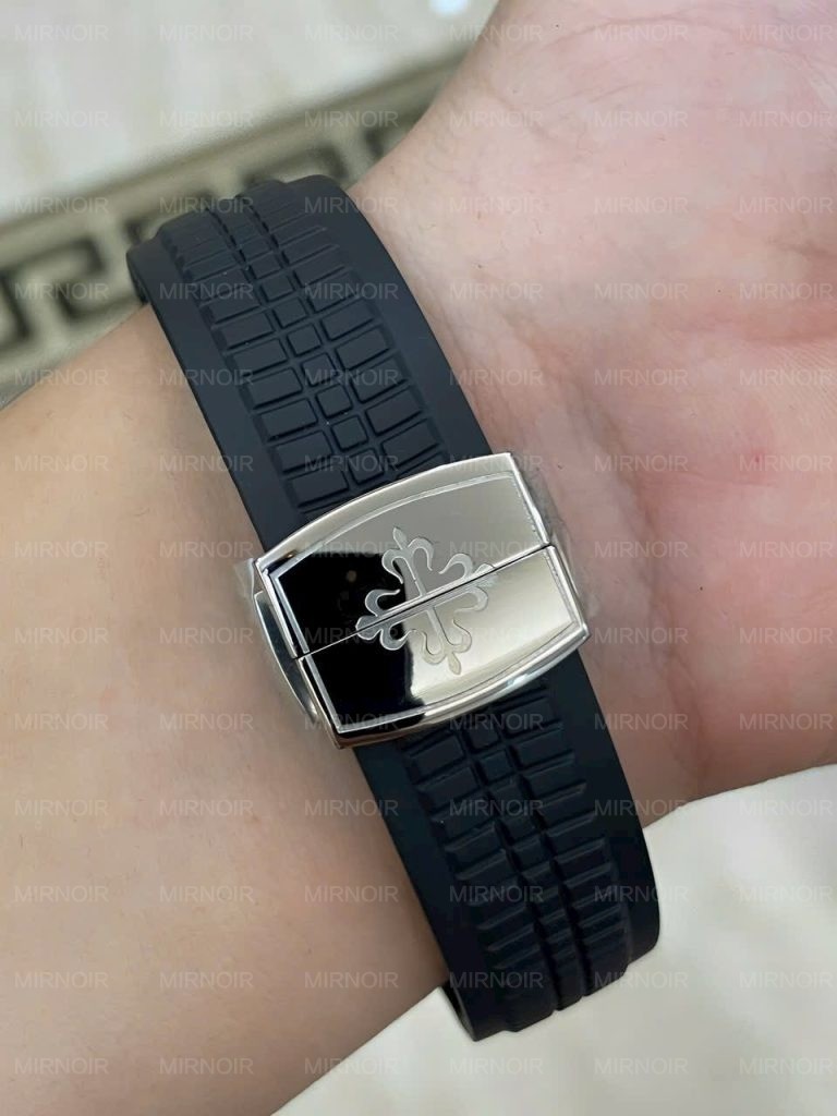 Dong-Ho-Patek-Philippe-Aquanaut-5167G-Nam-Dinh-Da-Day-Cao-Su-GRF-40mm-3-768x1024.jpg