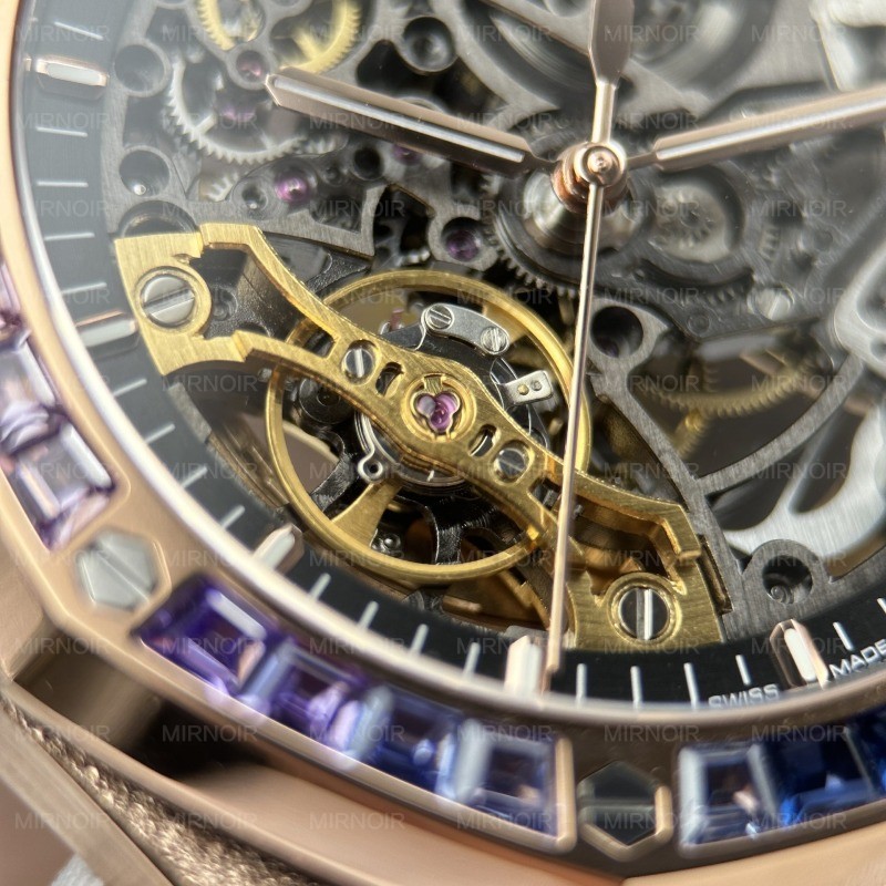 Dong-Ho-Audemars-Piguet-Rep-11-Royal-Oak-Openworked-Frosted-15412-Ma-Vang-Hong-Vien-Dinh-Da-Baguette-41mm-7.jpg