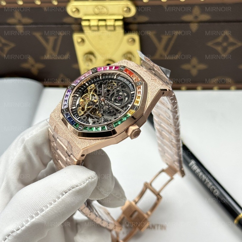 Dong-Ho-Audemars-Piguet-Rep-11-Royal-Oak-Openworked-Frosted-15412-Ma-Vang-Hong-Vien-Dinh-Da-Baguette-41mm-10.jpg