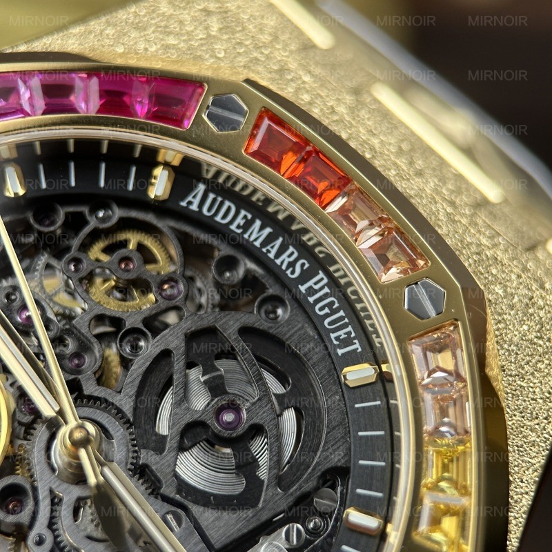 Dong-Ho-Audemars-Piguet-Replica-11-Royal-Oak-Openworked-Frosted-15412-Ma-Vang-Vien-Dinh-Da-Baguette-41mm-7.jpg