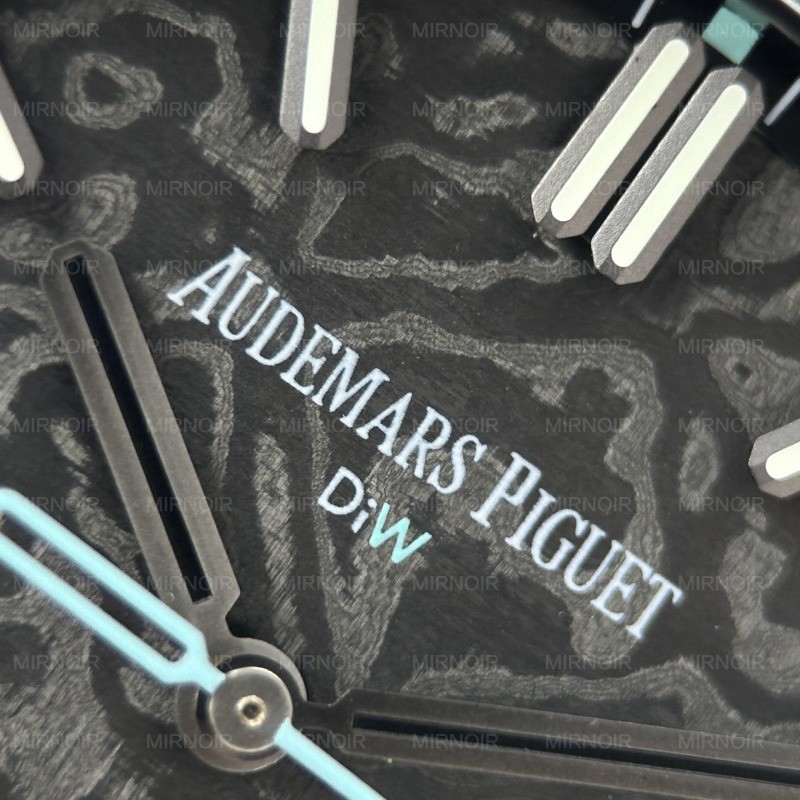 Dong-Ho-Audemars-Piguet-Royal-Oak-DiW-15500-Rep-11-Vo-Carbon-Kim-Giay-Mau-Xanh-Duong-41mm-6.jpg