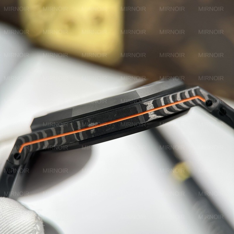 Dong-Ho-Audemars-Piguet-Royal-Oak-DiW-15500-Che-Tac-Vo-Carbon-Kim-Giay-Mau-Cam-41mm-7.jpg