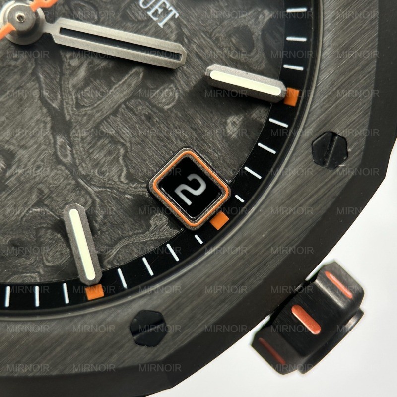Dong-Ho-Audemars-Piguet-Royal-Oak-DiW-15500-Che-Tac-Vo-Carbon-Kim-Giay-Mau-Cam-41mm-11.jpg