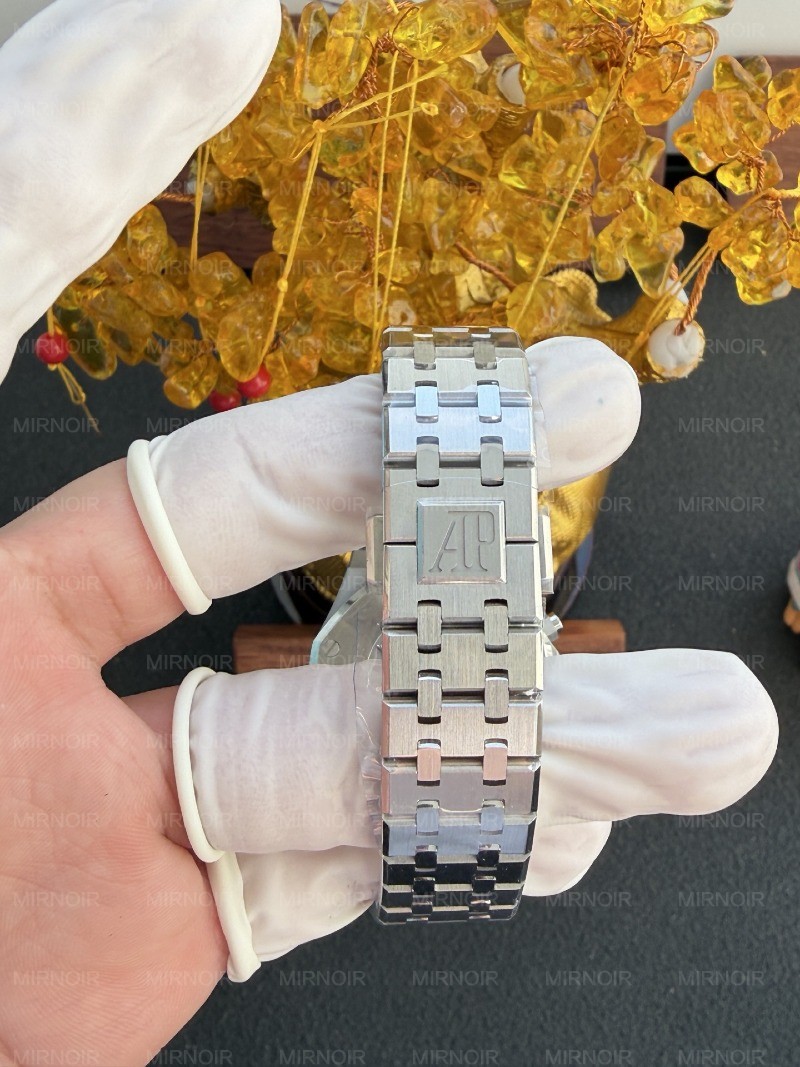 Dong-Ho-Audemars-Piguet-Royal-Oak-26715ST-Che-Tac-Mat-Xanh-Duong-May-Co-Thuy-Sy-APS-38mm-3.jpg