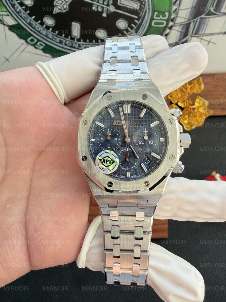 Dong-Ho-Audemars-Piguet-Royal-Oak-26715ST-Che-Tac-Mat-Xanh-Duong-May-Co-Thuy-Sy-APS-38mm-11-768x1024.jpg