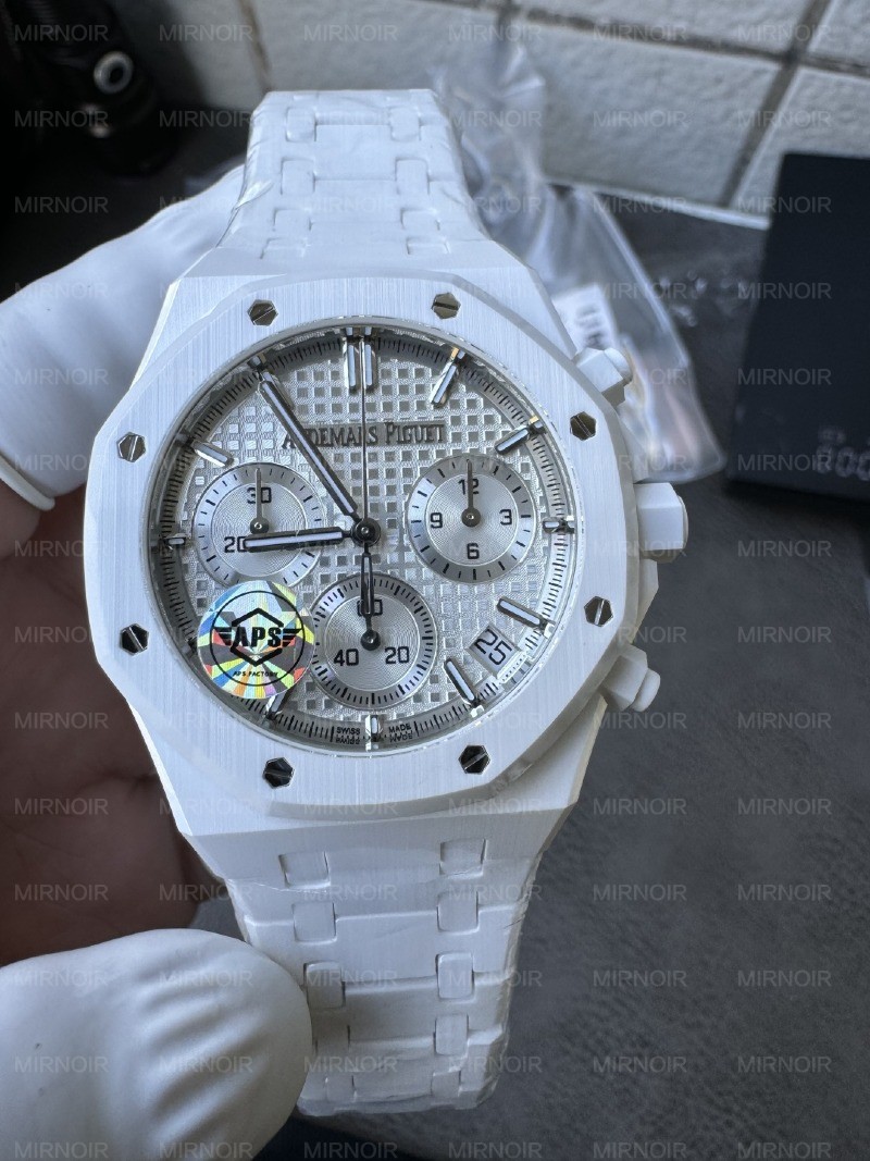 Dong-Ho-Audemars-Piguet-Royal-Oak-26240-Che-Tac-Vo-Gom-Mat-Trang-Xuong-APS-41mm-1.jpg