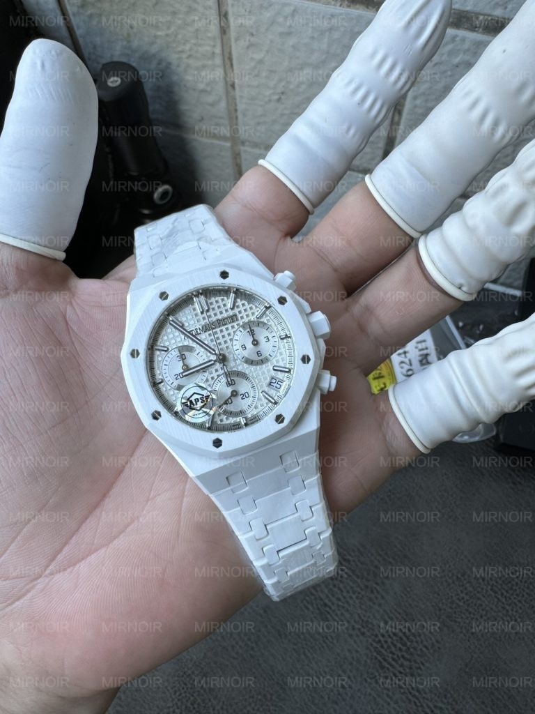 Dong-Ho-Audemars-Piguet-Royal-Oak-26240-Che-Tac-Vo-Gom-Mat-Trang-Xuong-APS-41mm-10-768x1024.jpg