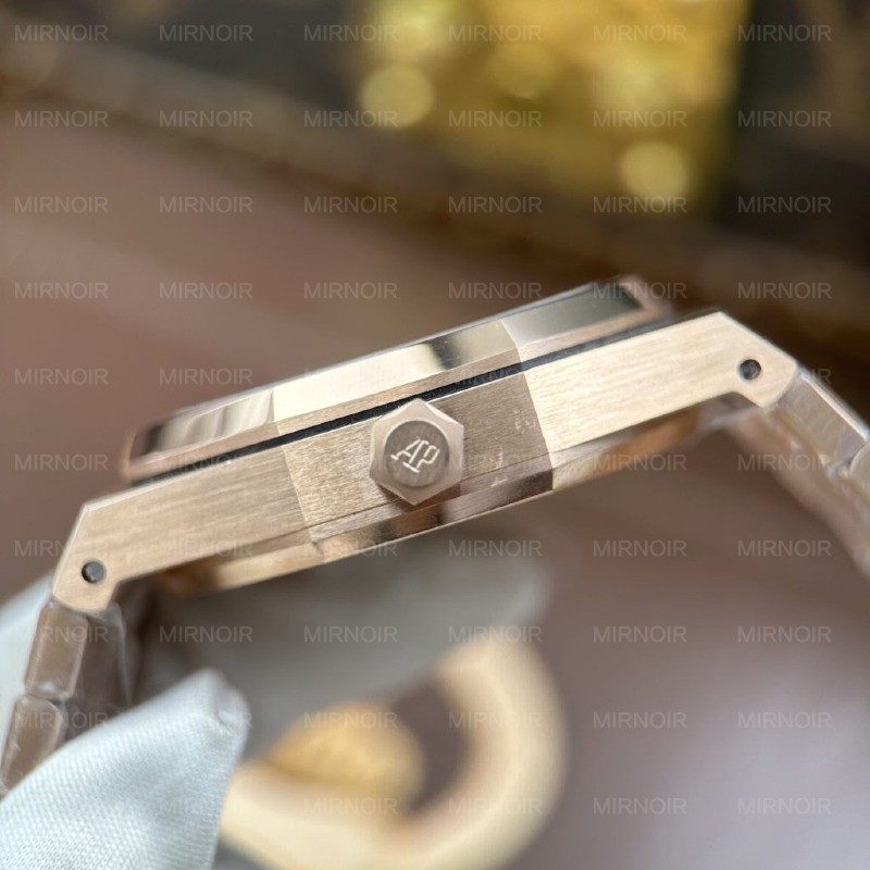 Dong-Ho-Audemars-Piguet-Rep-11-Royal-Oak-Selfwinding-Flying-Tourbillon-26730-Mat-Xanh-Khoi-Vo-Ma-Vang-Hong-41mm-7-1024x1024.jpg