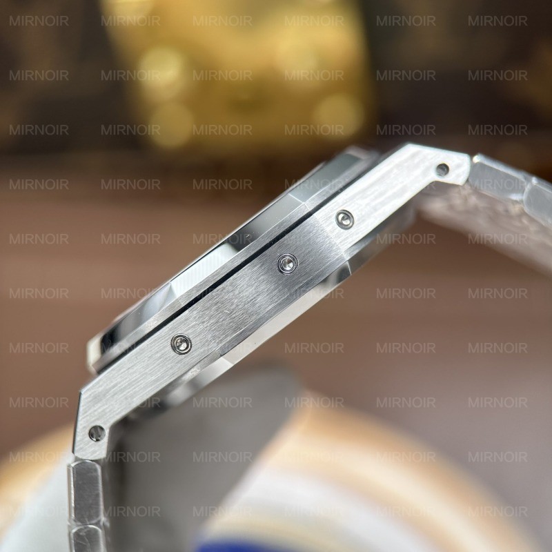 Dong-Ho-Audemars-Piguet-Rep-11-Royal-Oak-Perpetual-Calendar-26615TI-Mat-Ca-Hoi-41mm-5.jpg