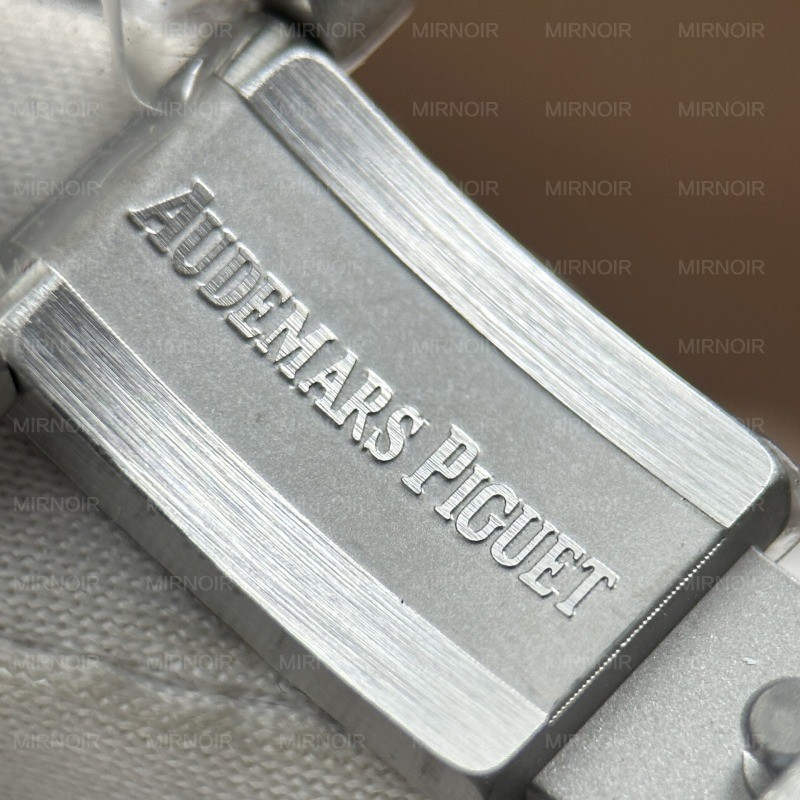 Dong-Ho-Audemars-Piguet-Replica-11-Royal-Oak-Perpetual-Calendar-26574ST-Mat-Xam-41mm-5.jpg