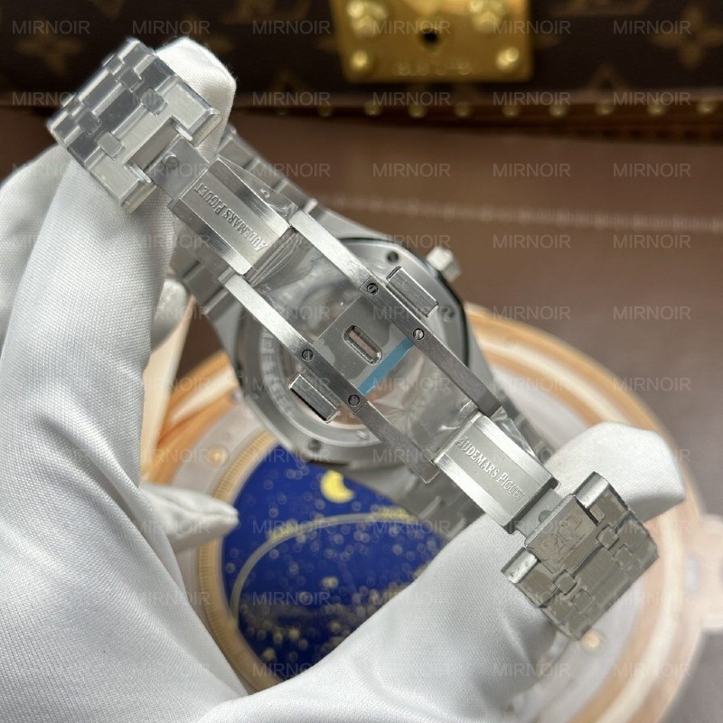 Dong-Ho-Audemars-Piguet-Che-Tac-Royal-Oak-Perpetual-Calendar-26574ST-Mat-Xanh-Duong-41mm-3-1024x1024.jpg