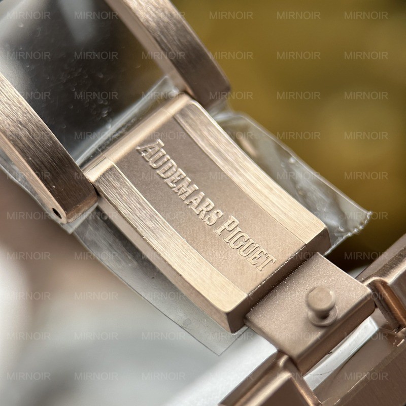 Dong-Ho-Audemars-Piguet-Royal-Oak-Perpetual-Calendar-26574OR-Che-Tac-Mat-Xanh-Lam-Hoa-Tiet-Grande-Tapisserie-41mm-8.jpg