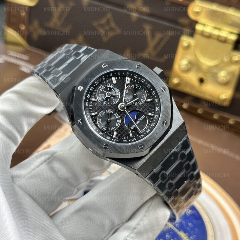 Dong-Ho-Audemars-Piguet-Replica-11-Royal-Oak-Perpetual-Calendar-26579CE-Mau-Den-May-Co-Thuy-Sy-41mm-11.jpg