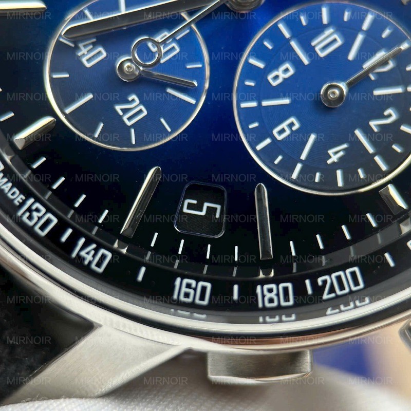 Dong-Ho-Audemars-Piguet-Code-11.59-Che-Tac-Mat-So-Mau-Xanh-Khoi-Nha-May-APS-41mm-7.jpg