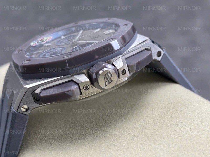Dong-Ho-Audemars-Piguet-Che-Tac-Royal-Oak-Offshore-Chronograph-26420IO-Mau-Xam-Nha-May-APS-43mm-5-1024x768.jpg