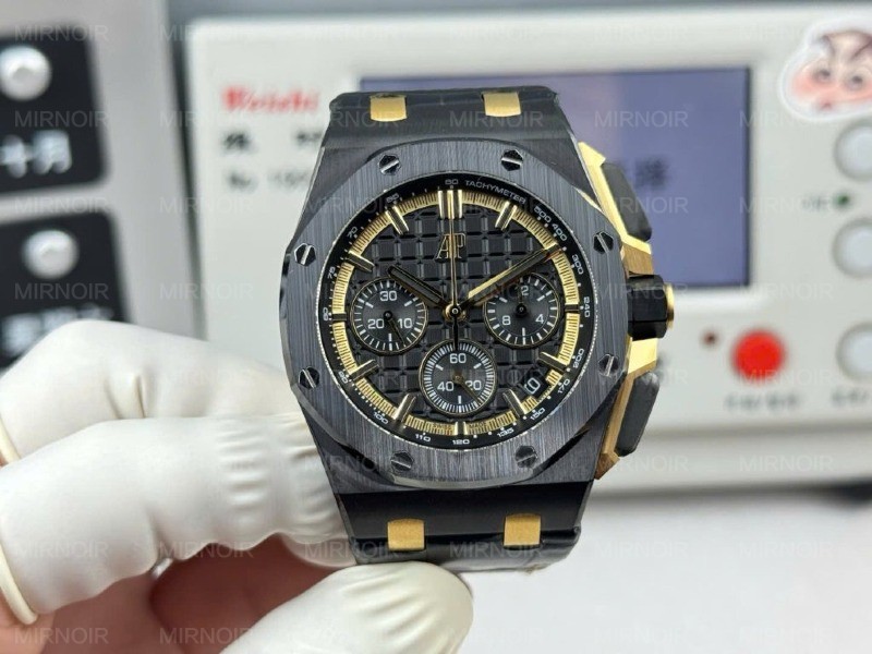 Dong-Ho-Audemars-Piguet-Replica-11-Royal-Oak-Offshore-Chronograph-26420CE-Vo-Gom-Den-May-Co-Thuy-Sy-43mm-2-1024x768.jpg