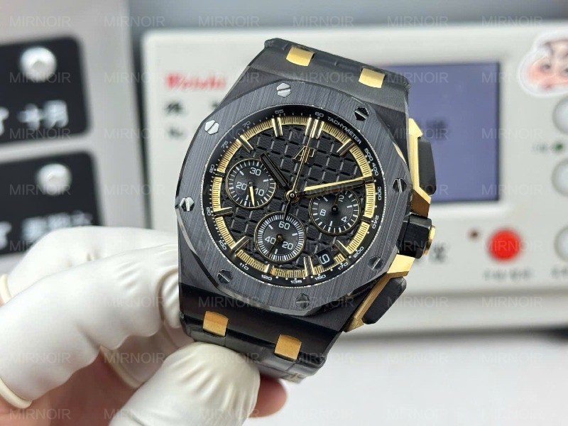 Dong-Ho-Audemars-Piguet-Replica-11-Royal-Oak-Offshore-Chronograph-26420CE-Vo-Gom-Den-May-Co-Thuy-Sy-43mm-4.jpg