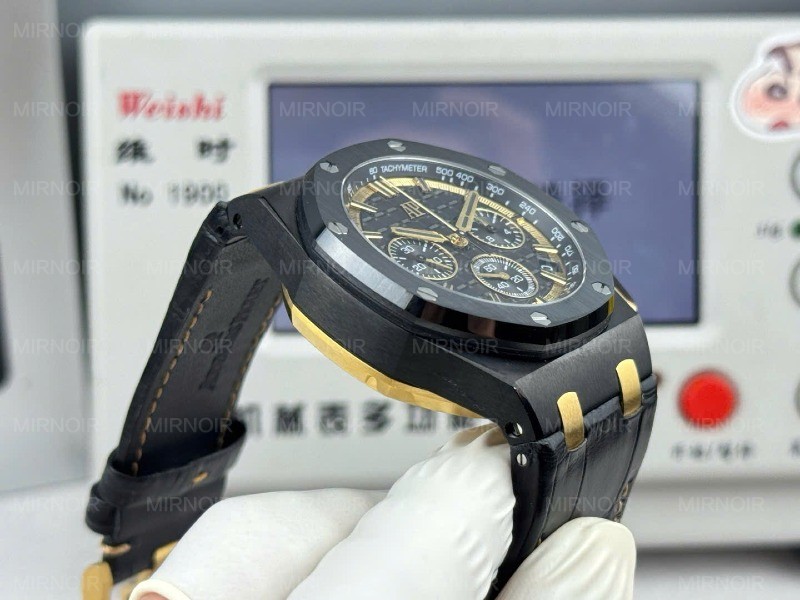 Dong-Ho-Audemars-Piguet-Replica-11-Royal-Oak-Offshore-Chronograph-26420CE-Vo-Gom-Den-May-Co-Thuy-Sy-43mm-7.jpg