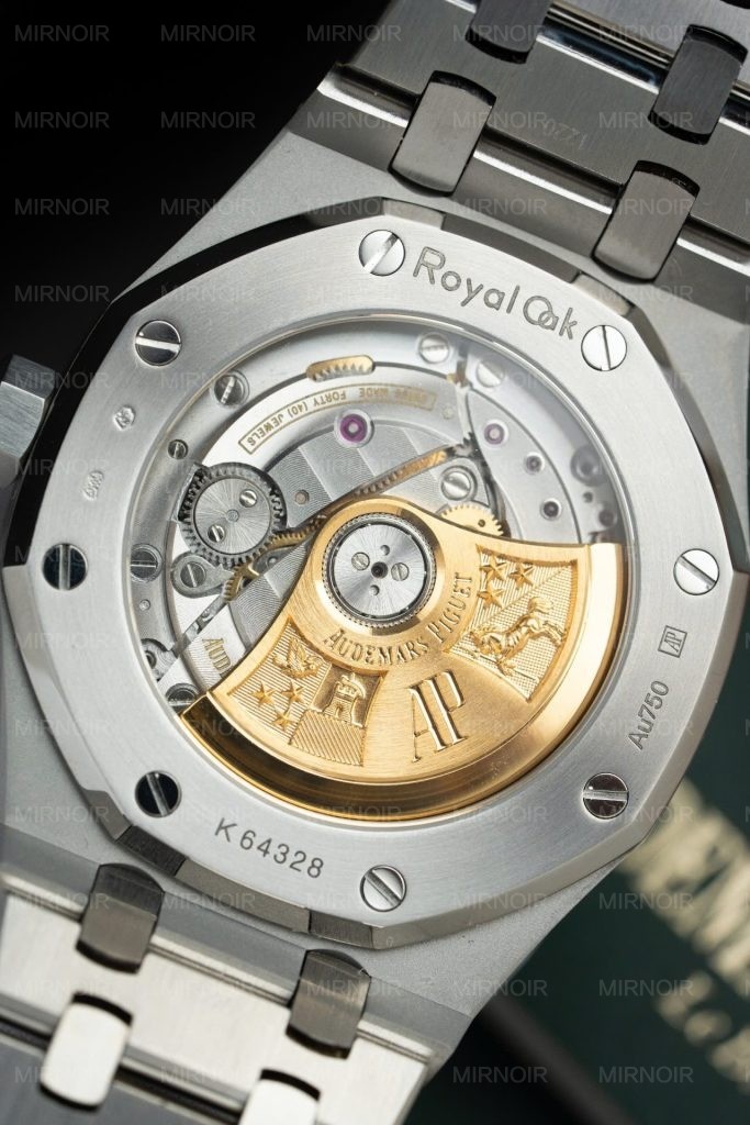 Dong-Ho-Audemars-Piguet-Rep-Cao-Cap-Royal-Oak-Frosted-Gold-15454BC-Mat-Den-Xuong-APS-37mm-2-683x1024.jpg