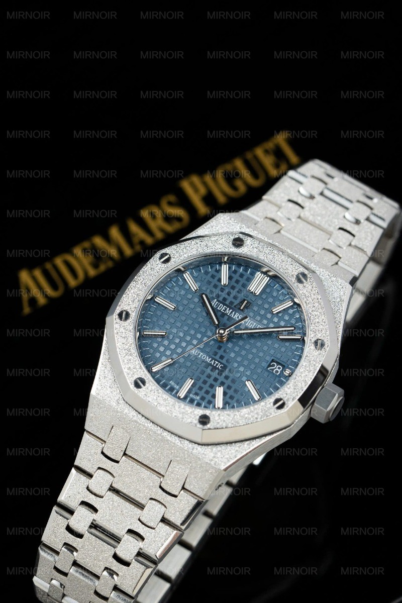 Dong-Ho-Audemars-Piguet-Replica-11-Royal-Oak-Frosted-Gold-15454BC-Mat-Xanh-Duong-Xuong-APS-37mm-1.jpg