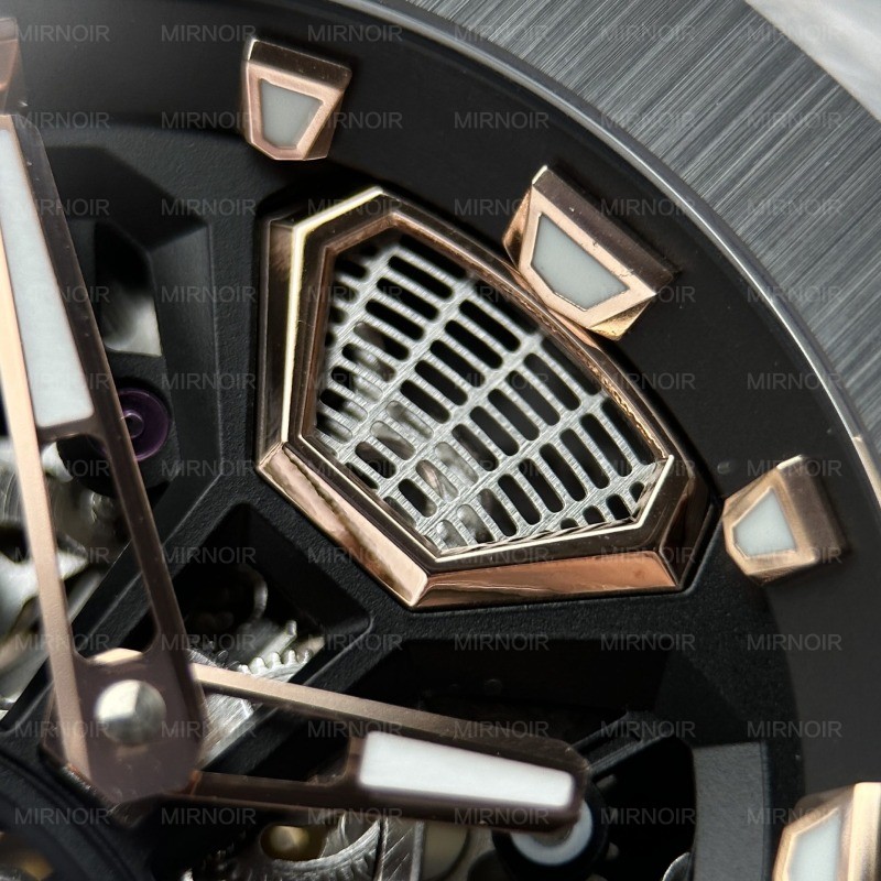 Dong-Ho-Audemars-Piguet-Royal-Oak-Concept-Flying-Tourbillon-UAE-Version-Replica-11-Vo-Carbon-42mm-10.jpg