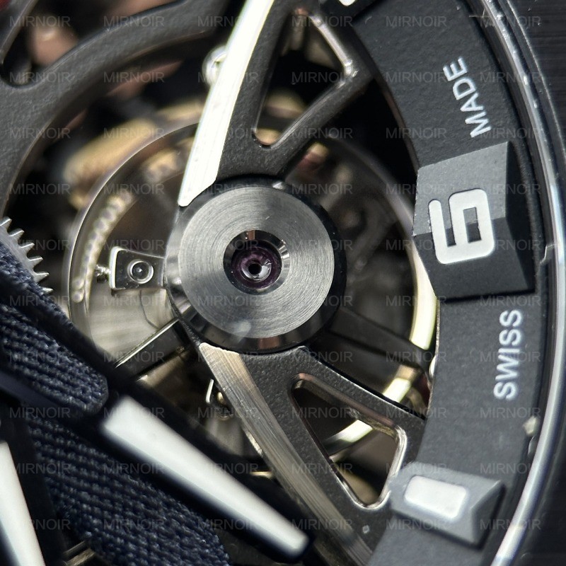 Dong-Ho-Audemars-Piguet-Royal-Oak-Titanium-26631IO-Spider-Man-Che-Tac-Cao-Cap-42mm-9.jpg