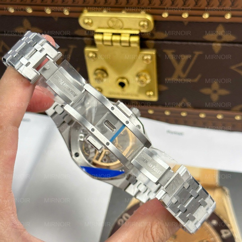 Dong-Ho-Audemars-Piguet-Royal-Oak-15510ST-Replica-11-Mat-Xanh-La-Cay-Day-Kim-Loai-Xuong-APS-41mm-4.jpg