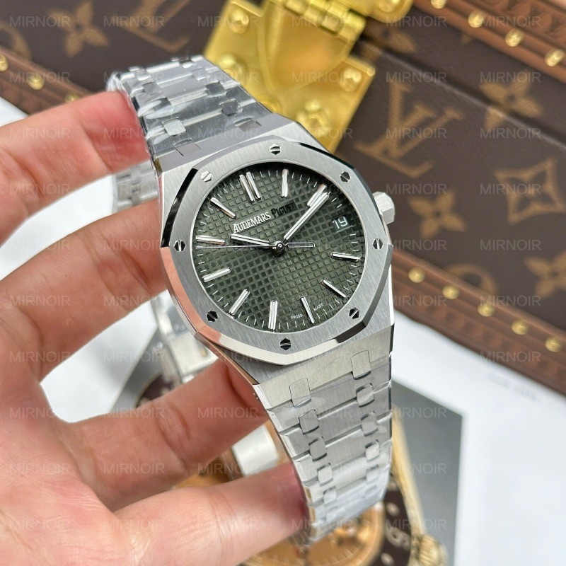 Dong-Ho-Audemars-Piguet-Royal-Oak-15510ST-Replica-11-Mat-Xanh-La-Cay-Day-Kim-Loai-Xuong-APS-41mm-12.jpg