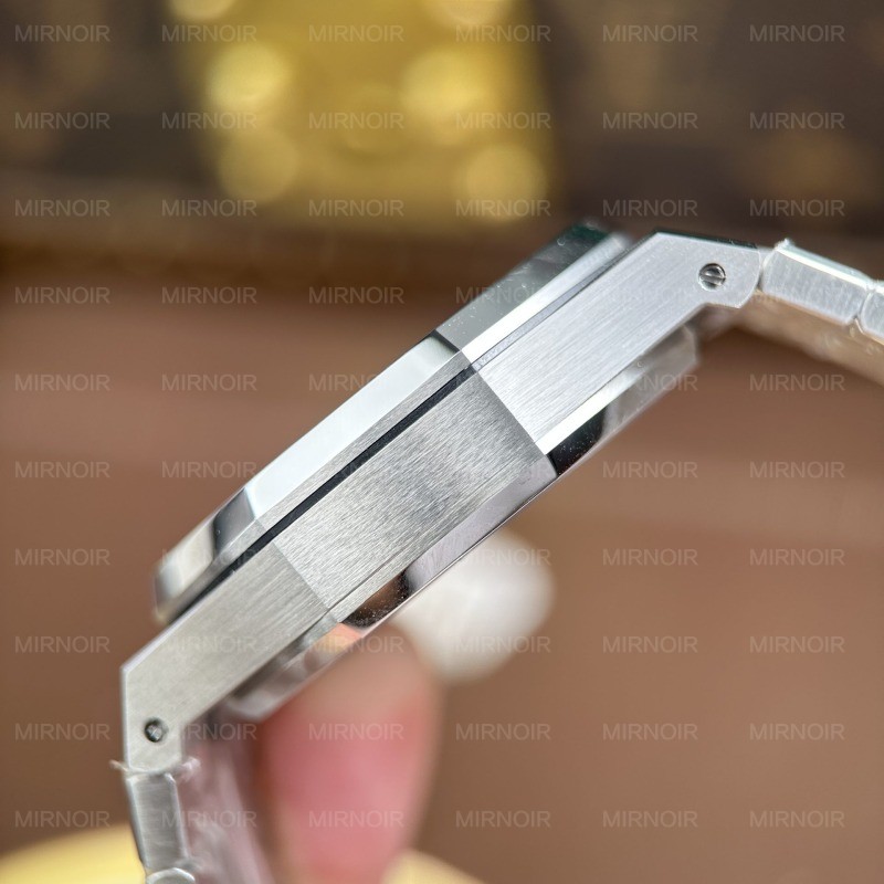 Dong-Ho-Audemars-Piguet-Royal-Oak-Selfwinding-Flying-Tourbillon-26730ST-Rep-11-Mat-So-Mau-Do-Tia-41mm-5.jpg