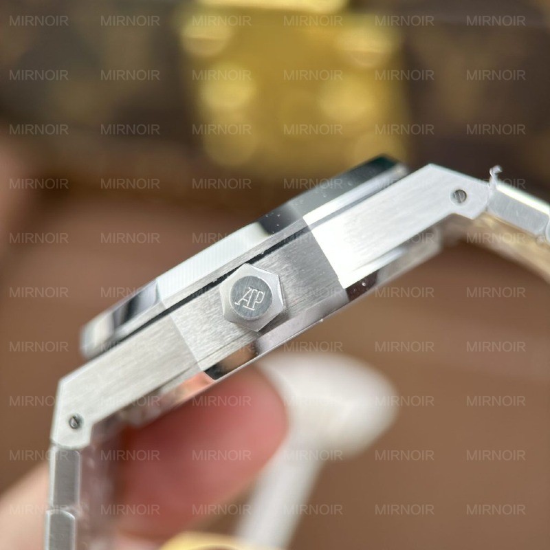 Dong-Ho-Audemars-Piguet-Royal-Oak-Selfwinding-Flying-Tourbillon-26730ST-Rep-11-Mat-So-Mau-Do-Tia-41mm-6-1024x1024.jpg