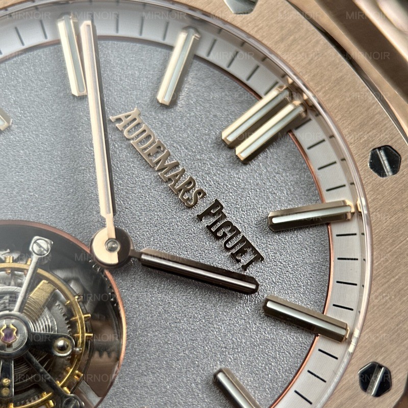 Dong-Ho-Audemars-Piguet-Royal-Oak-Selfwinding-Flying-Tourbillon-26730OR-Che-Tac-Ma-Vang-Hong-Mat-Xam-41mm-8.jpg