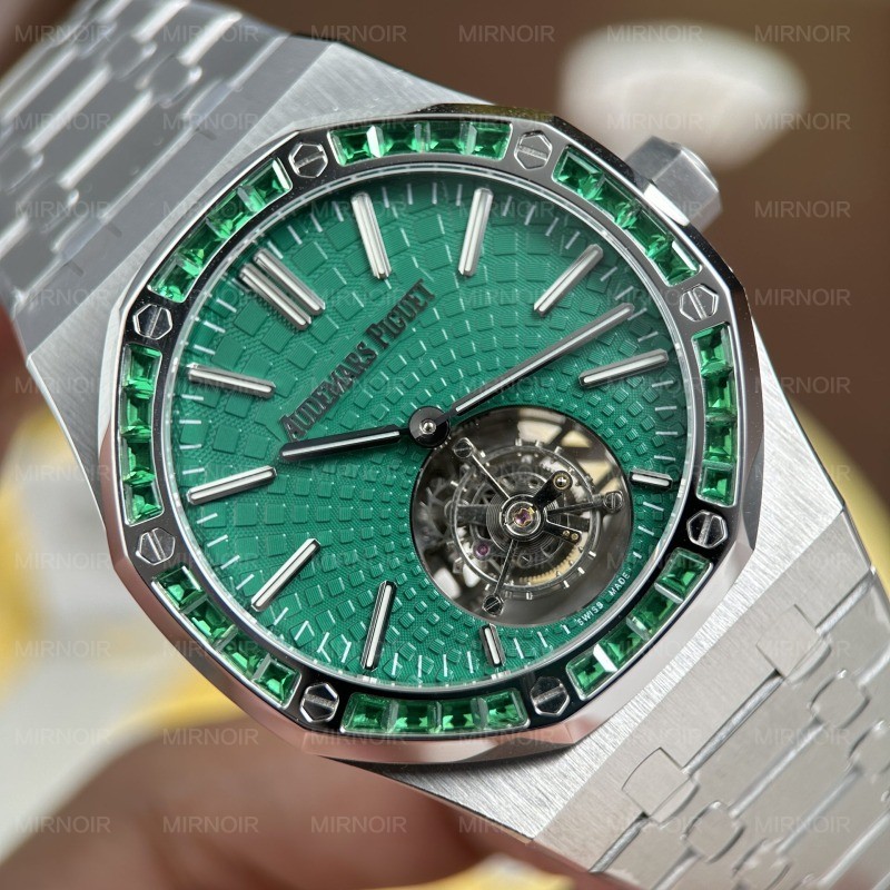 Dong-Ho-Audemars-Piguet-Rep-11-Royal-Oak-Selfwinding-Flying-Tourbillon-26730BC-Mat-Xanh-La-Cay-Dinh-Da-Baguette-41mm-11.jpg