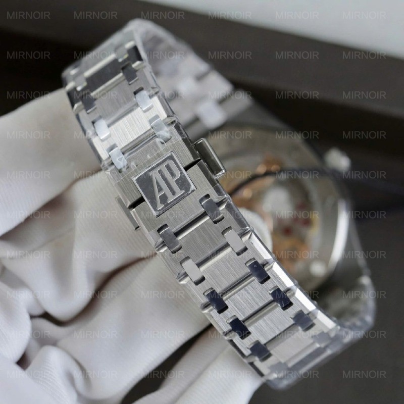 Dong-Ho-Audemars-Piguet-Royal-Oak-Extra-thin-Jumbo-16202-Replica-11-Mat-Mau-Do-Do-Nha-May-ZF-39mm-2-1024x1024.jpg