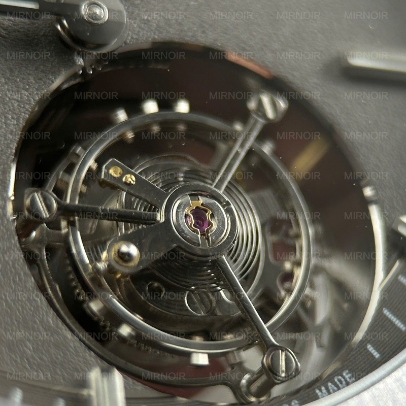 Dong-Ho-Audemars-Piguet-Replica-11-Royal-Oak-Flying-Tourbillon-26530-Mat-Xam-Nha-May-BBS-41mm-5.jpg