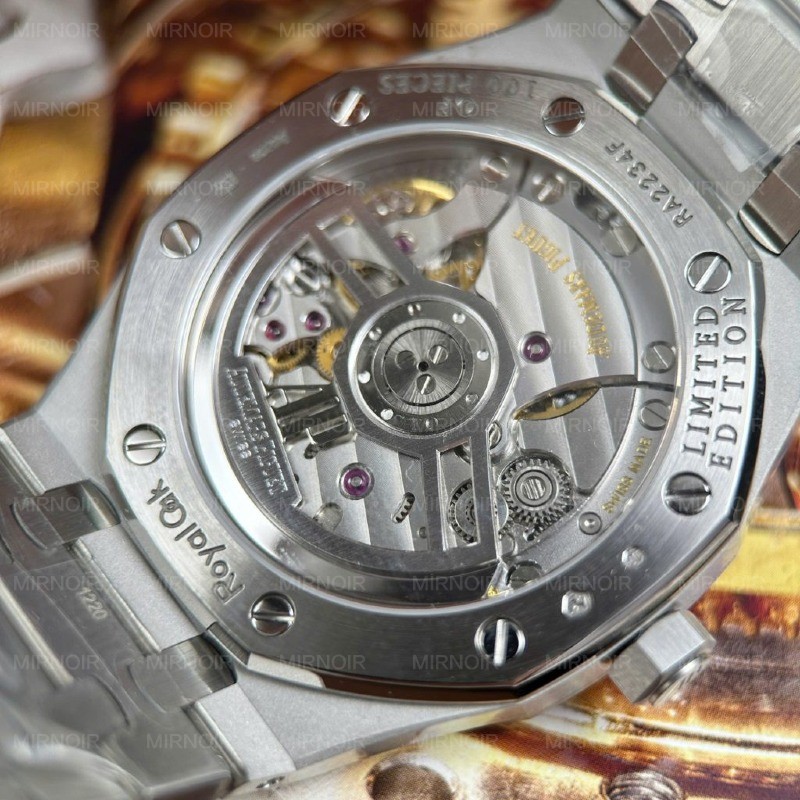 Dong-Ho-Audemars-Piguet-Royal-Oak-15510BC-Rep-11-Mat-Xanh-Bang-Day-Kim-Loai-Nha-May-ZF-41mm-7-1024x1024.jpg