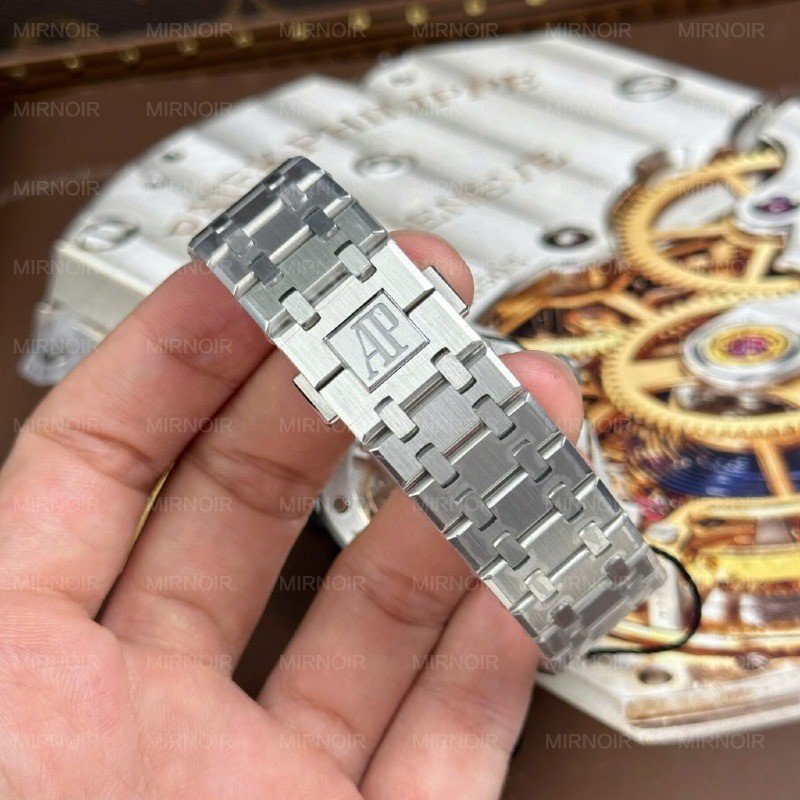 Dong-Ho-Audemars-Piguet-Royal-Oak-15510BC-Replica-11-Mat-Xanh-Bang-May-Co-Tu-Dong-Nha-May-ZF-41mm-2-1024x1024.jpg