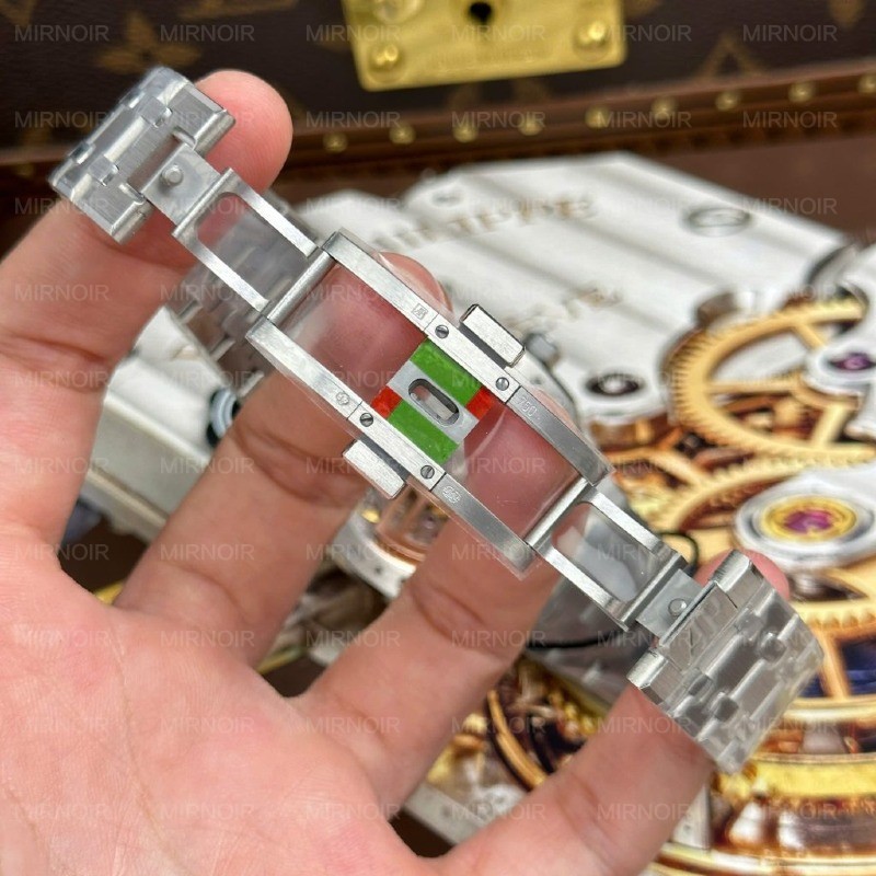 Dong-Ho-Audemars-Piguet-Royal-Oak-15510BC-Replica-11-Mat-Xanh-Bang-May-Co-Tu-Dong-Nha-May-ZF-41mm-3-1024x1024.jpg
