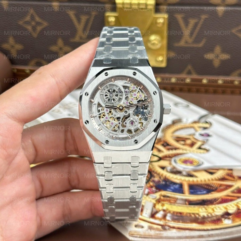 Dong-Ho-Audemars-Piguet-Replica-11-Royal-Oak-Jumbo-Extra-thin-Openworked-16204-Mat-Lo-Co-Mau-Trang-Nha-May-ZF-39mm-1-1024x1024.jpg