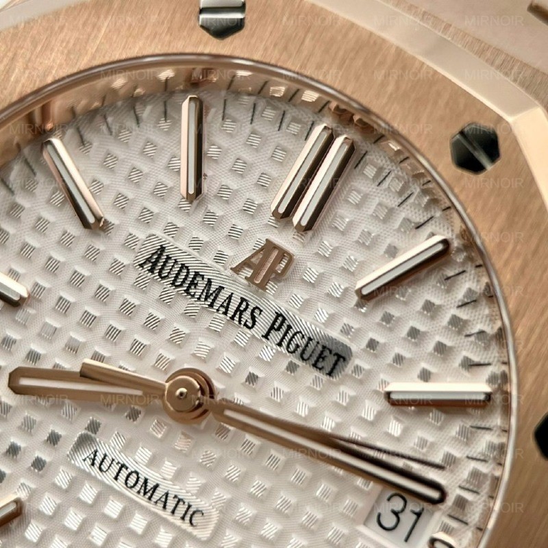 Dong-Ho-Audemars-Piguet-Che-Tac-Royal-Oak-15450-Mat-Trang-IP-Factory-37mm-5-1024x1024.jpg
