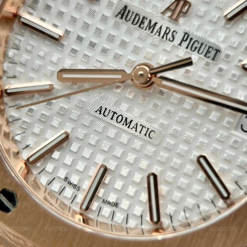 Dong-Ho-Audemars-Piguet-Che-Tac-Royal-Oak-15450-Mat-Trang-IP-Factory-37mm-6-1024x1024.jpg