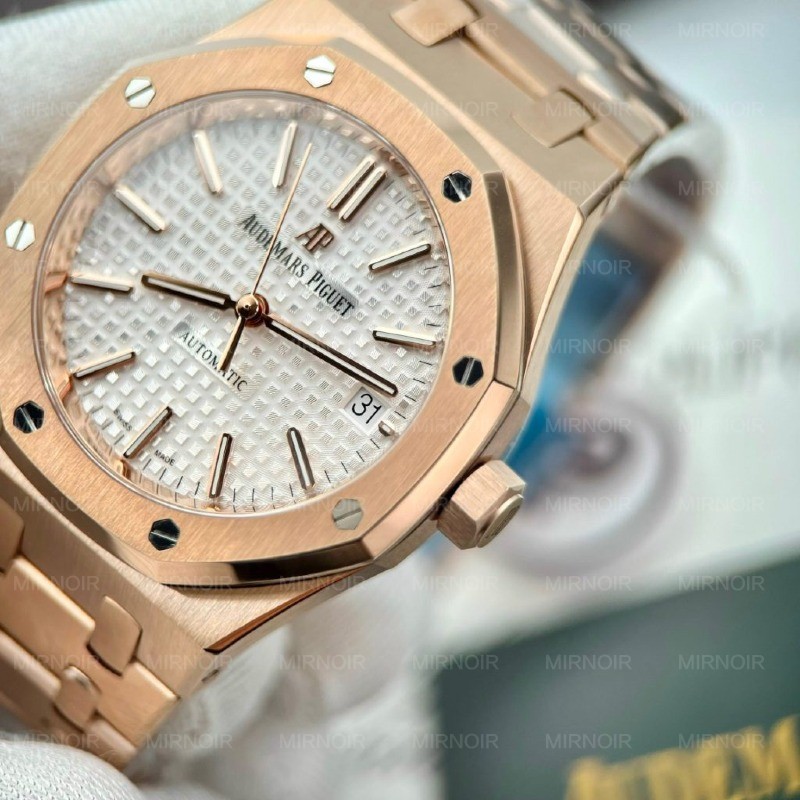 Dong-Ho-Audemars-Piguet-Che-Tac-Royal-Oak-15450-Mat-Trang-IP-Factory-37mm-7-1024x1024.jpg