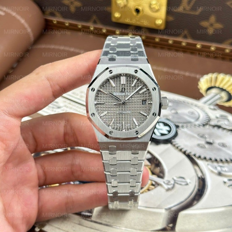 Dong-Ho-Audemars-Piguet-Royal-Oak-15450-Replica-11-Mat-Xam-May-Co-Thuy-Sy-Nha-May-ZF-37mm-1-1024x1024.jpg