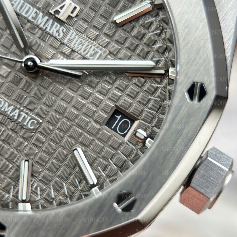Dong-Ho-Audemars-Piguet-Royal-Oak-15450-Replica-11-Mat-Xam-May-Co-Thuy-Sy-Nha-May-ZF-37mm-5.jpg