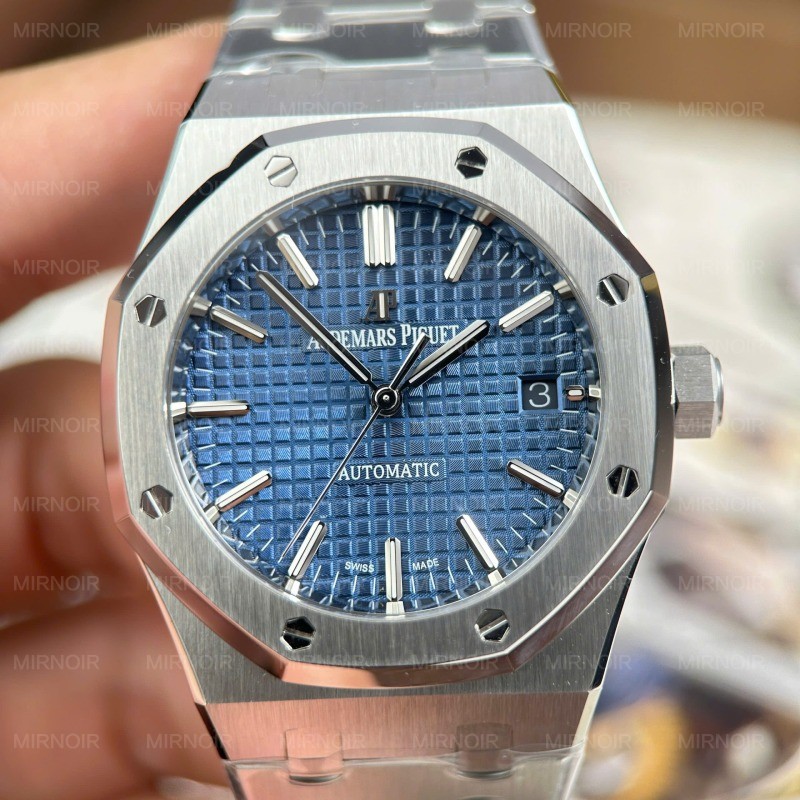 Dong-Ho-Audemars-Piguet-Royal-Oak-15450-Rep-11-Mat-Xanh-Duong-May-Co-Thuy-Sy-Nha-May-ZF-37mm-7.jpg