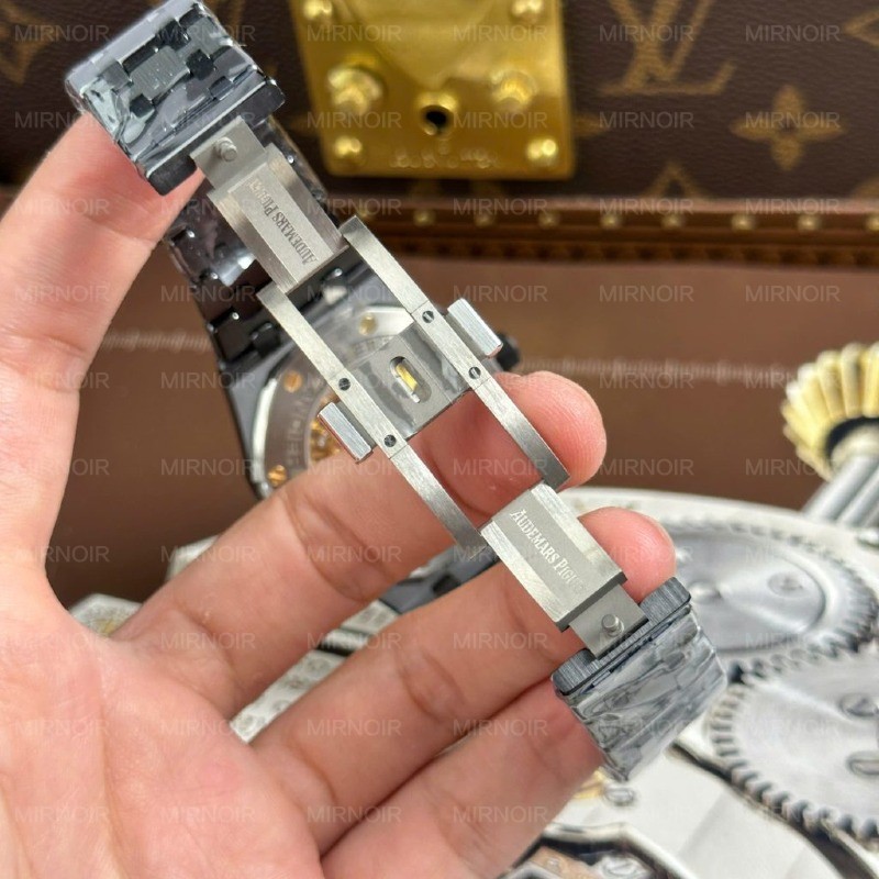 Dong-Ho-Audemars-Piguet-Royal-Oak-15416-Replica-11-Mat-Lo-Co-Vo-Gom-Den-Nha-May-THB-41mm-4-1024x1024.jpg