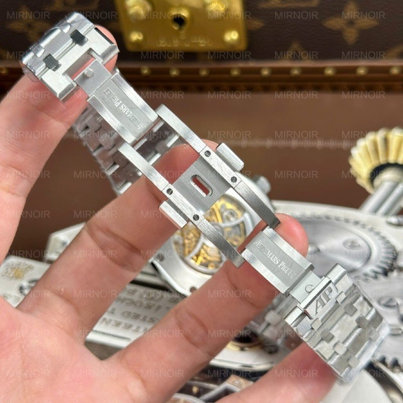 Dong-Ho-Audemars-Piguet-Royal-Oak-Openworked-15407-Replica-11-Mat-Lo-Co-Mau-Vang-Xuong-THB-41mm-4-1-1024x1024.jpg