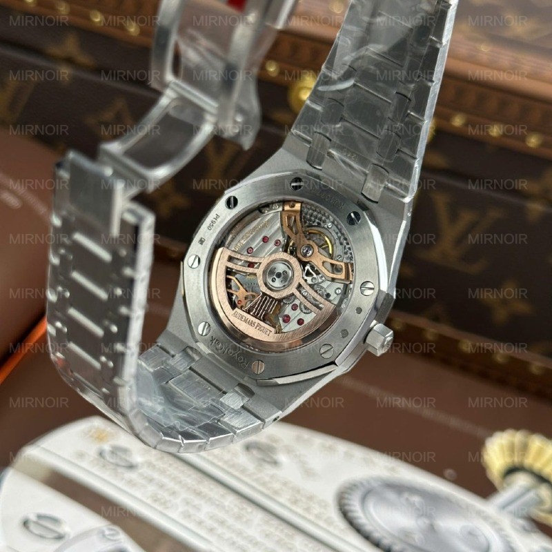 Dong-Ho-Audemars-Piguet-Replica-11-Royal-Oak-Jumbo-Extra-thin-16202-Mat-So-Grained-Tuscan-Xuong-ZF-39mm-3-1024x1024.jpg