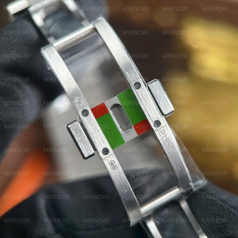 Dong-Ho-Audemars-Piguet-Replica-11-Royal-Oak-Jumbo-Extra-thin-16202-Mat-So-Grained-Tuscan-Xuong-ZF-39mm-7-1024x1024.jpg