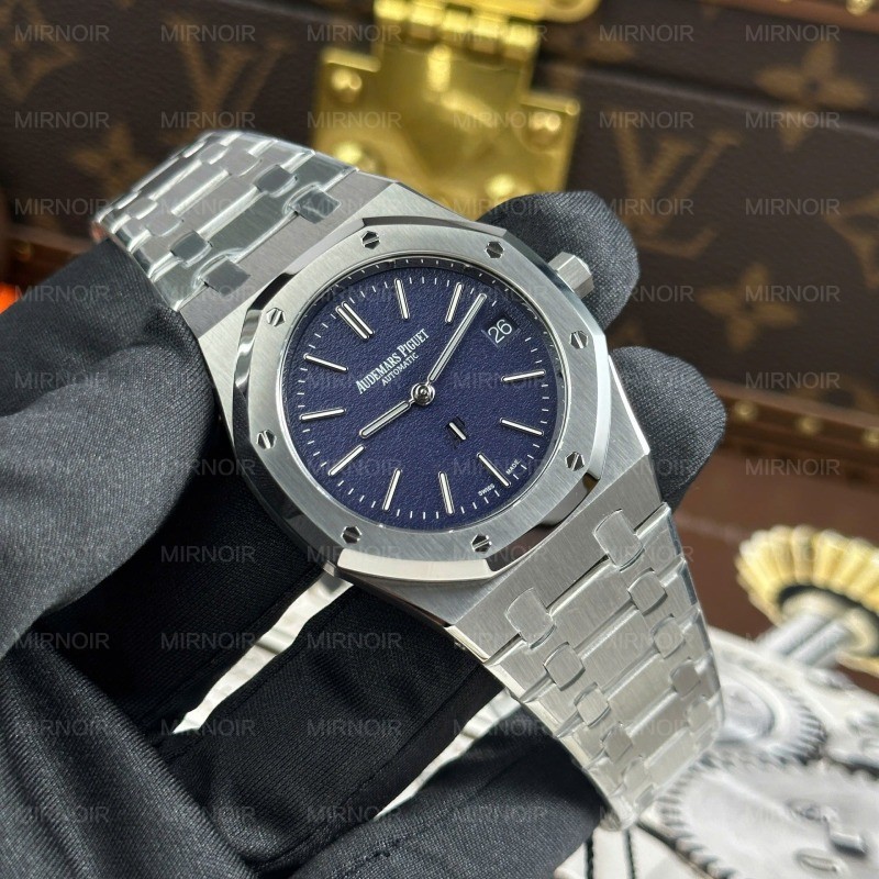 Dong-Ho-Audemars-Piguet-Replica-11-Royal-Oak-Jumbo-Extra-thin-16202-Mat-So-Grained-Tuscan-Xuong-ZF-39mm-14.jpg