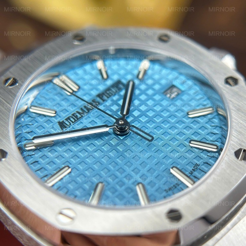 Dong-Ho-Audemars-Piguet-Royal-Oak-77450-Fake-Cao-Cap-Mat-Tiffany-Day-Kim-Loai-Xuong-OM-34mm-5.jpg